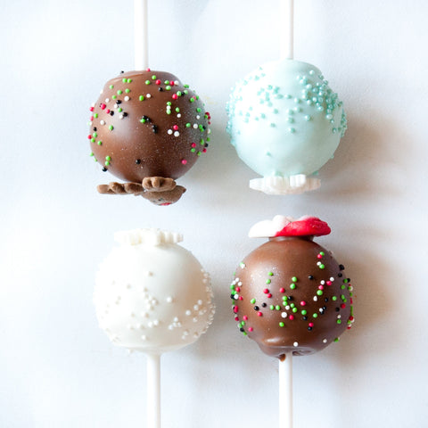 8 Children's Christmas Cake Pops